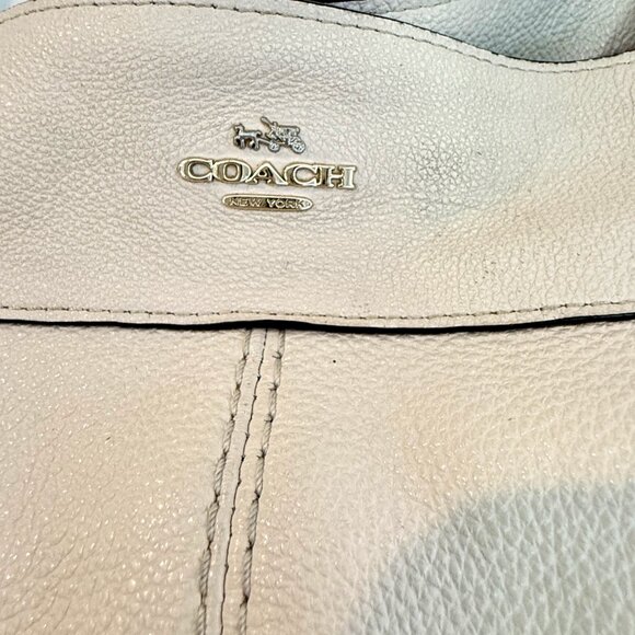 Coach Lexy Shoulder Bag – Chalk Pebble Leather Off White - Picture 4 of 15